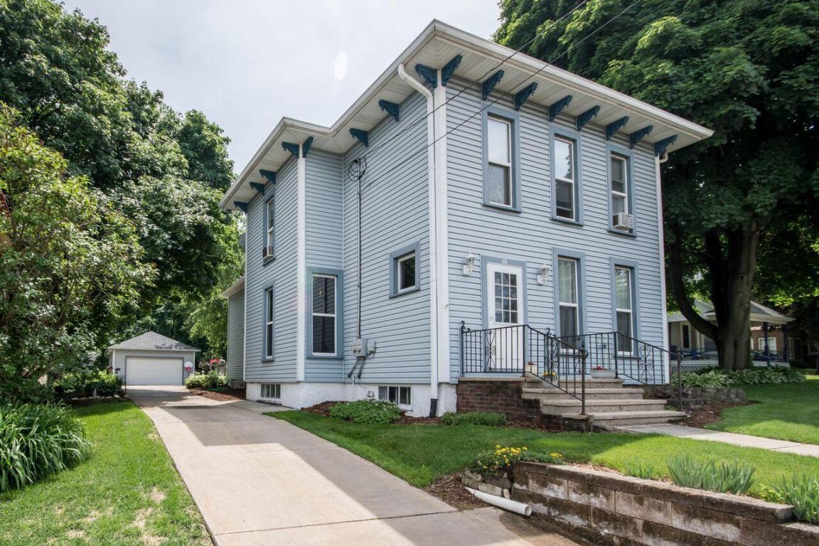 305 Sumner St - Photo 1
