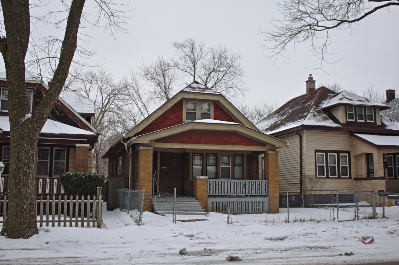 3152 41st St - Photo 1