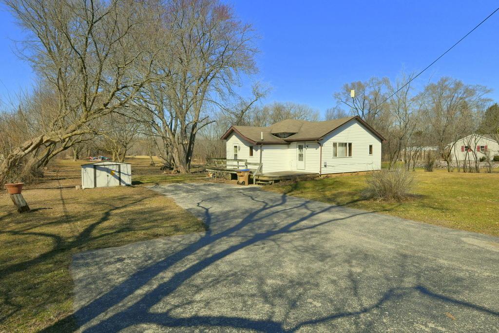 9024 39th Ave - Photo 1