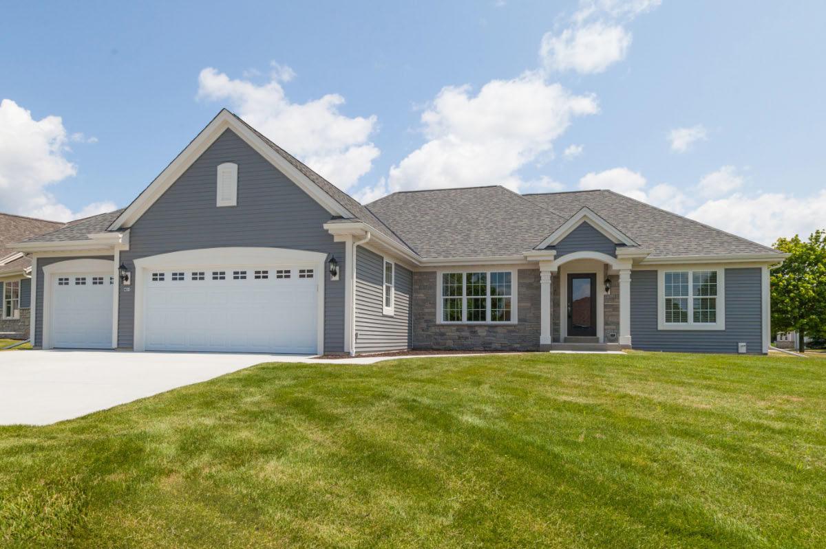 401 Fairview Cir - Photo 1