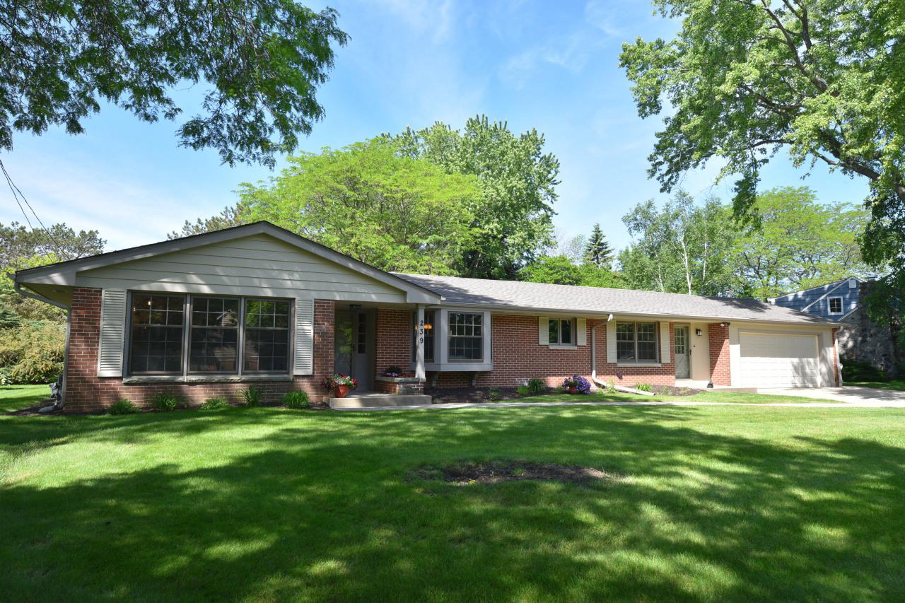 239 Suburban Dr - Photo 1