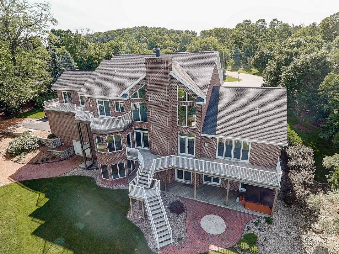 W330N6233 Hasslinger Dr - Photo 1