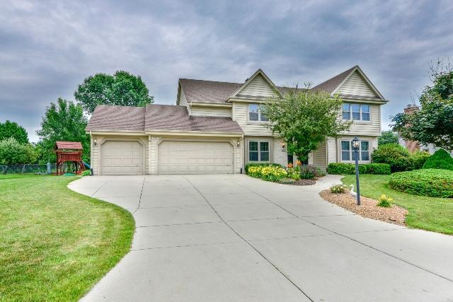 N73W15930 Alpine Ln - Photo 1