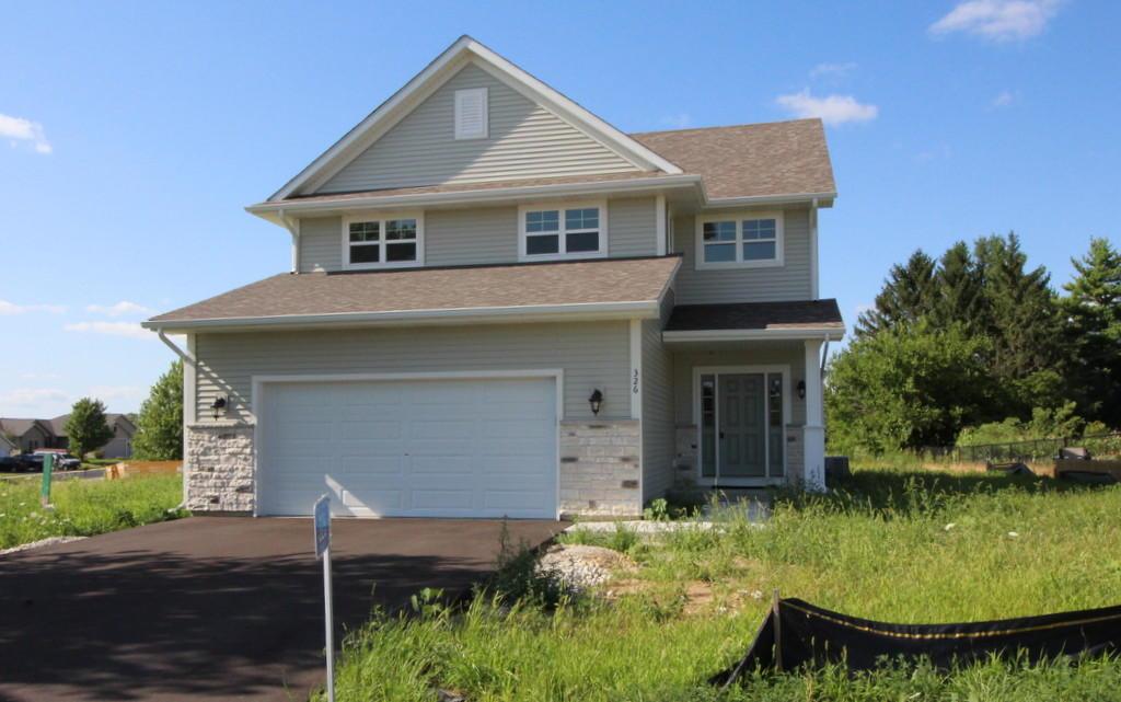 326 Hunt Ave - Photo 1