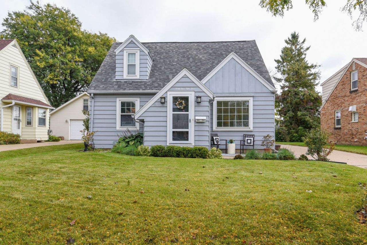 4454 Lenox St - Photo 1