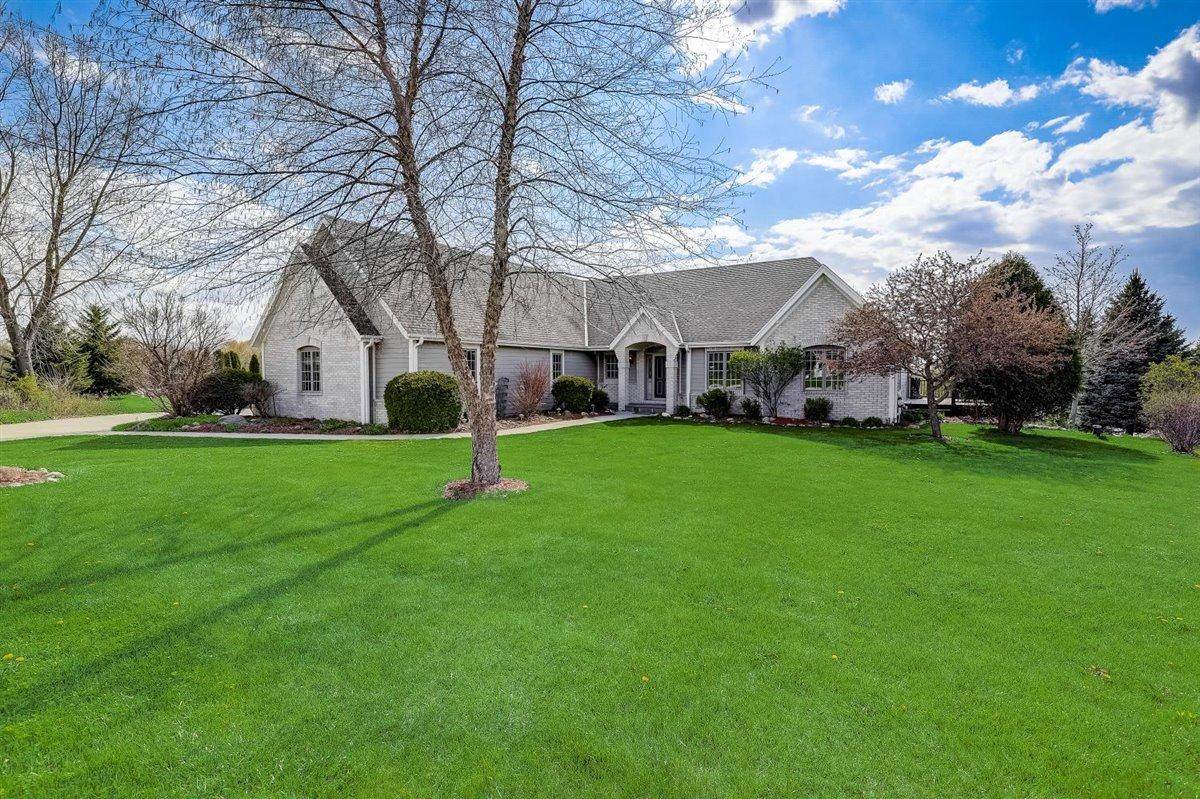 795 Black Squirrel Ct - Photo 1