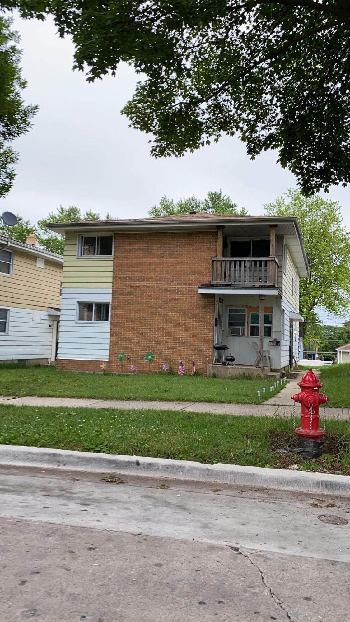 5738 65th St - Photo 1