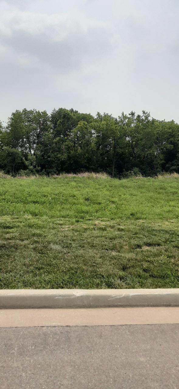 N74W23815 Overland Ct - Photo 1