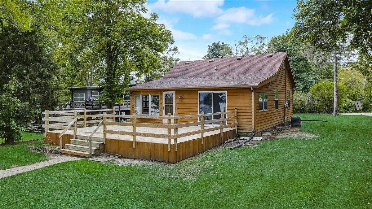 2701 Lakeshore Dr - Photo 1