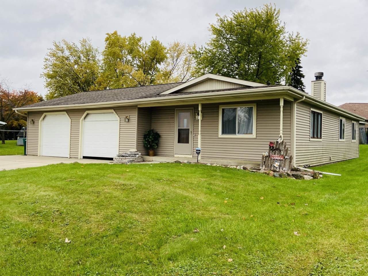 1125 Third St - Photo 1