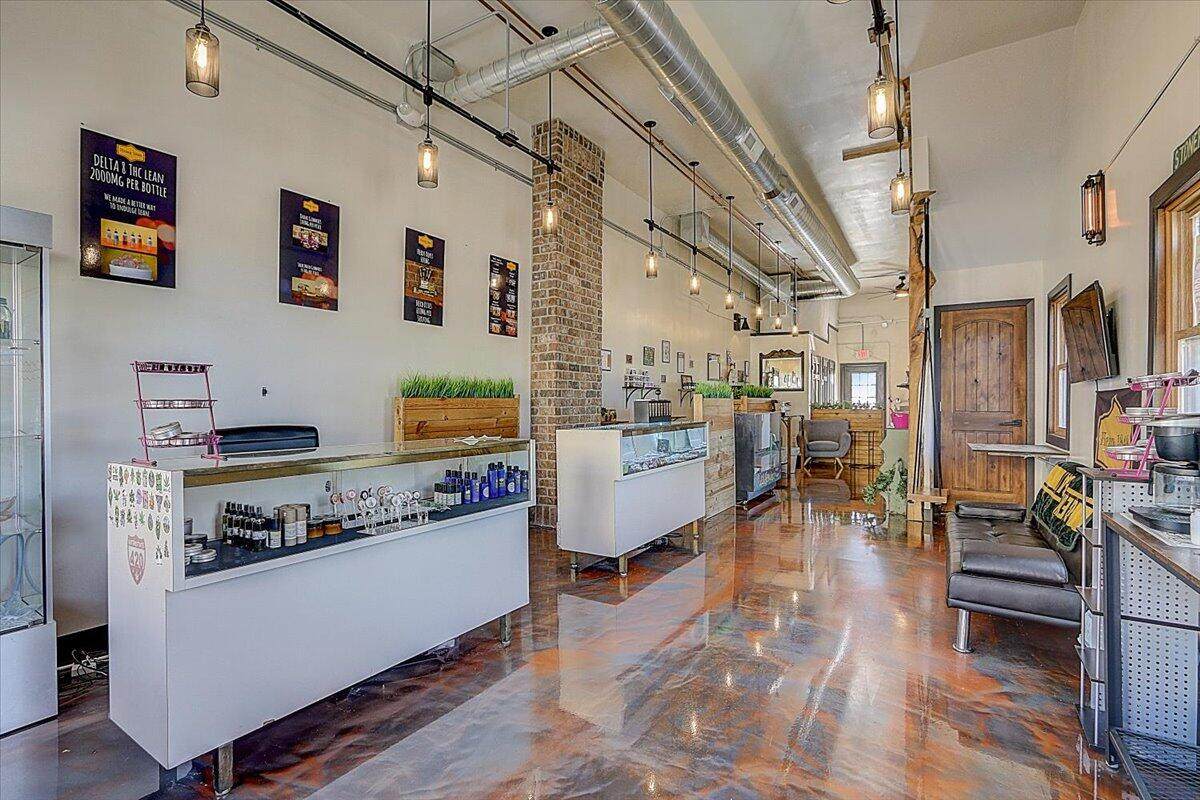 229 Main St - Photo 1