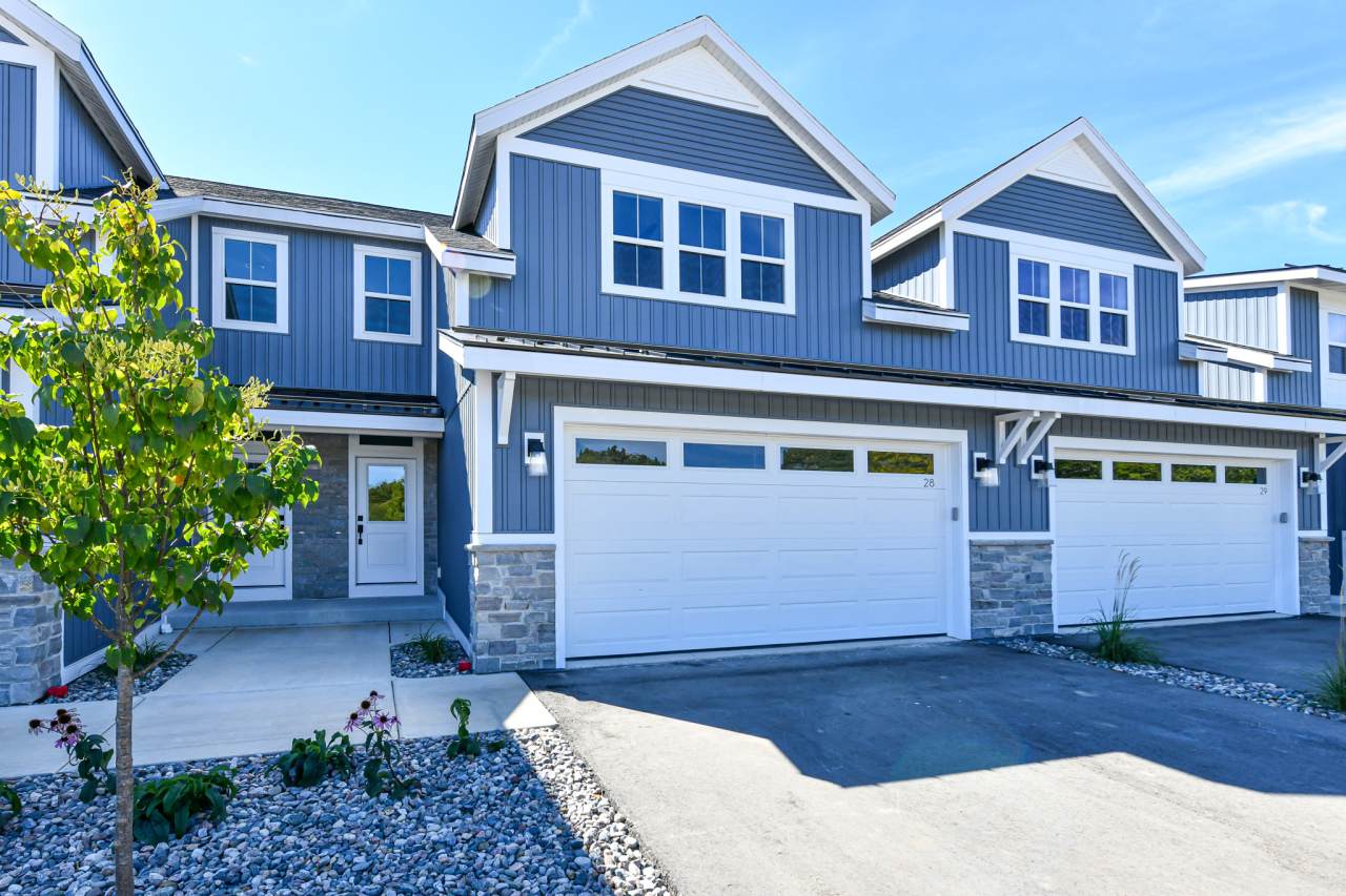 405 Falcon Ridge Dr - Photo 1