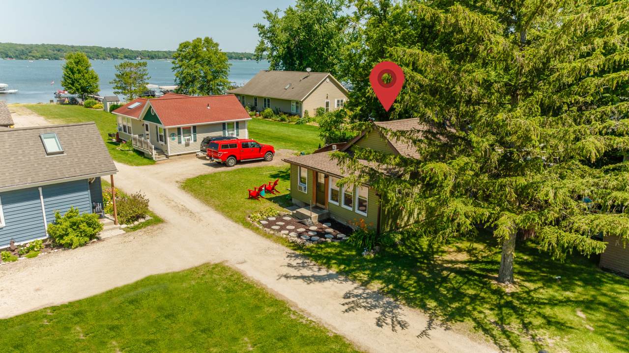 4485 South Shore Dr - Photo 1