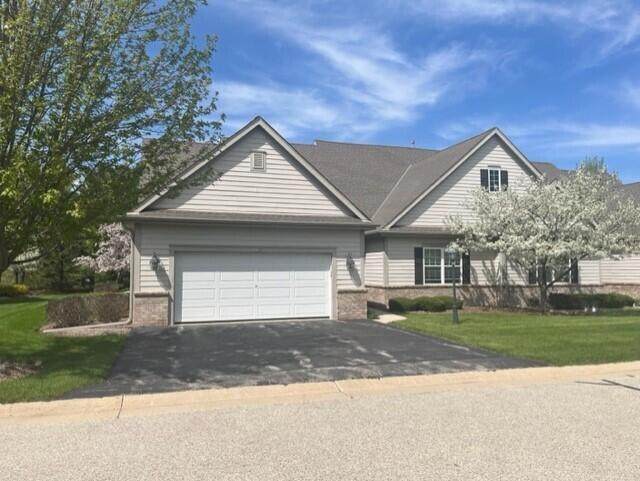 1830 Cedar Ridge Dr - Photo 1