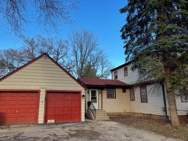 11425 259th Ave - Photo 1