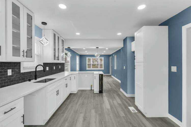 3718 50th St - Photo 1