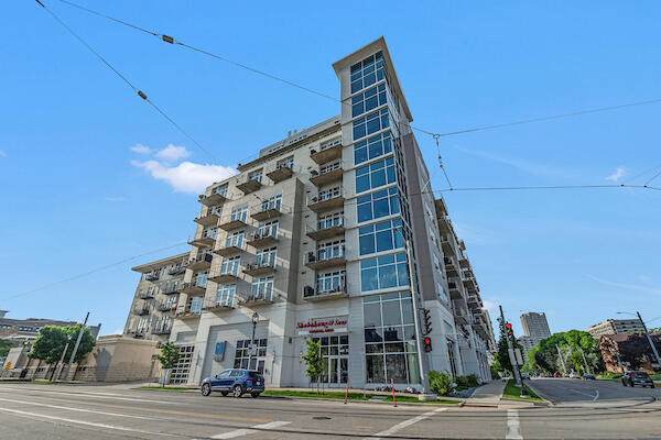 601 Ogden Ave - Photo 1