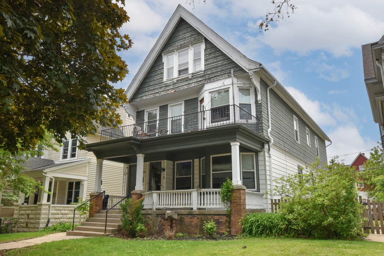 2853 Murray Ave - Photo 1