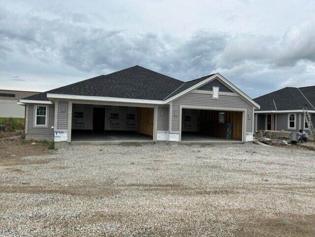 512 Hunter Oaks Blvd - Photo 1