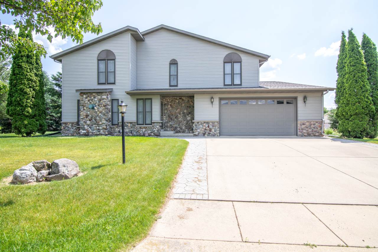 707 Votech Dr - Photo 1