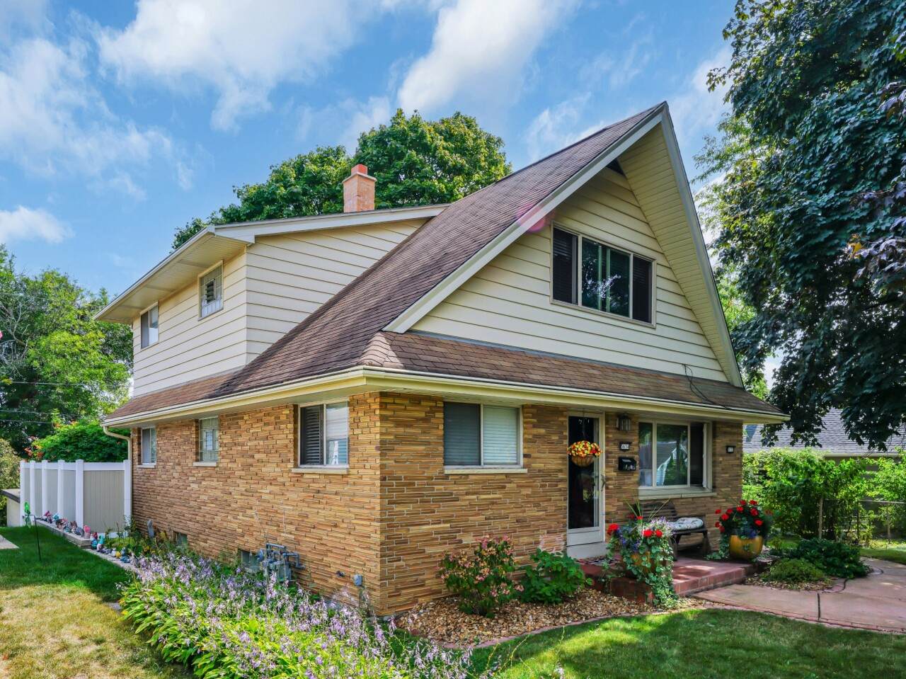 3634 34th St - Photo 1