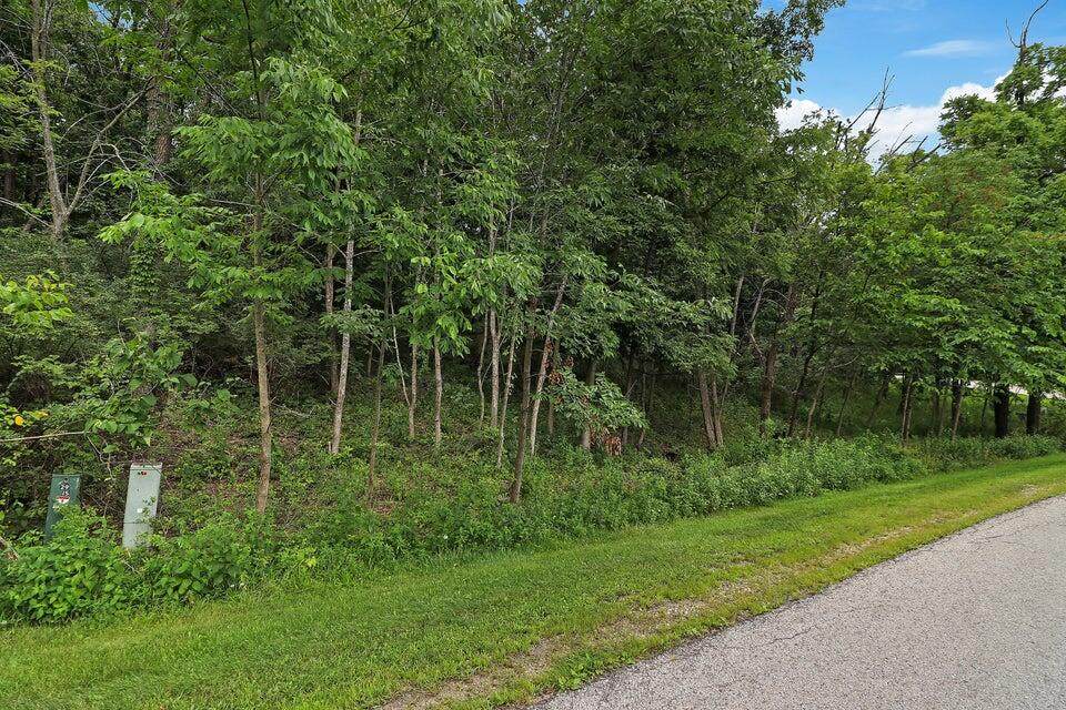 660 Legend Dr - Photo 1