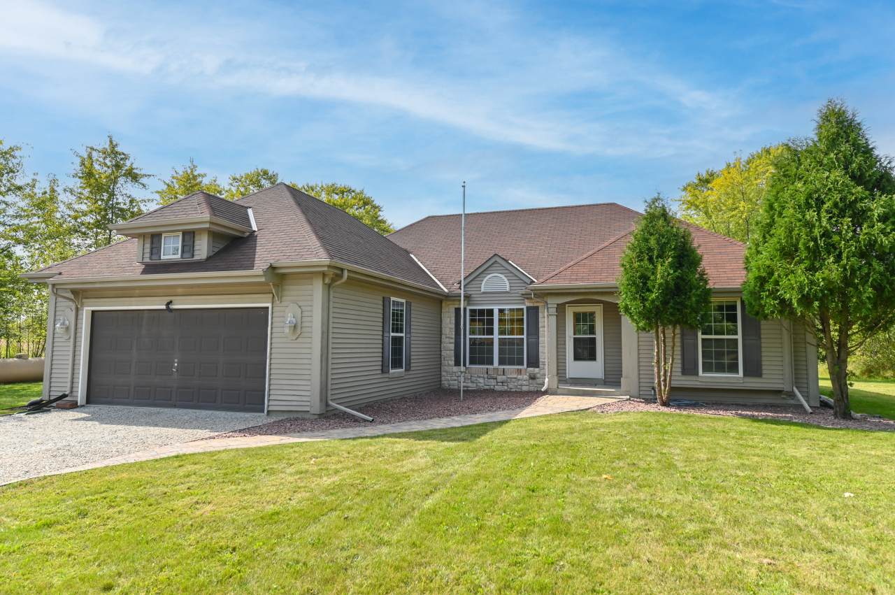 107 108th St - Photo 1