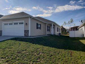 1310 Daisy Dr - Photo 1