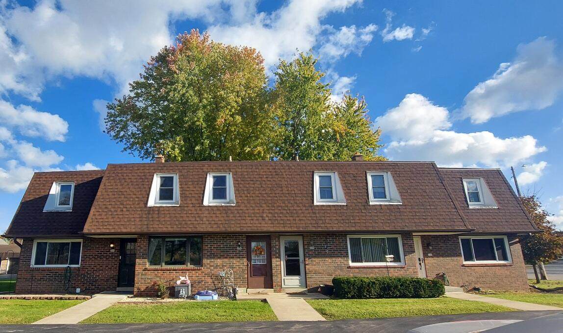 276 Karen Ct - Photo 1