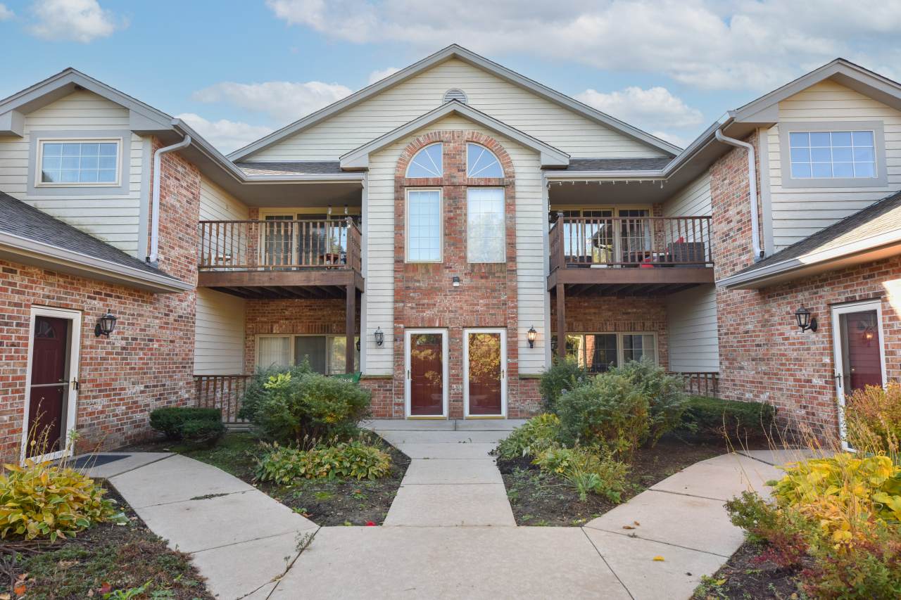 628 Hillcrest Rd - Photo 1