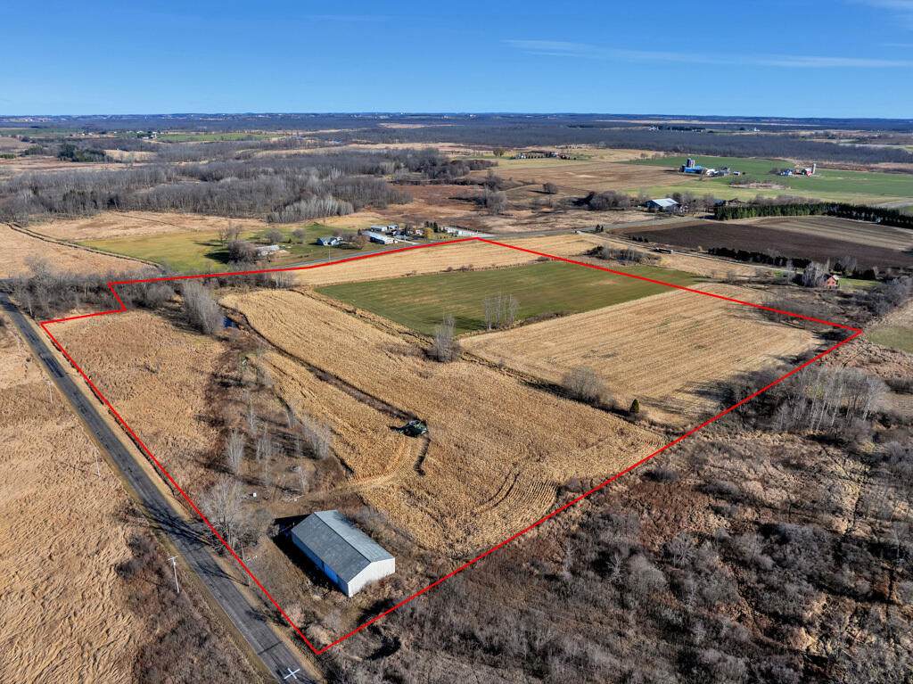 N7315 Division Rd - Photo 1