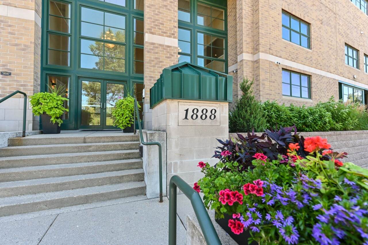 https://bt-photos.global.ssl.fastly.net/milwaukee/orig_boomver_2_1951509-2.jpg