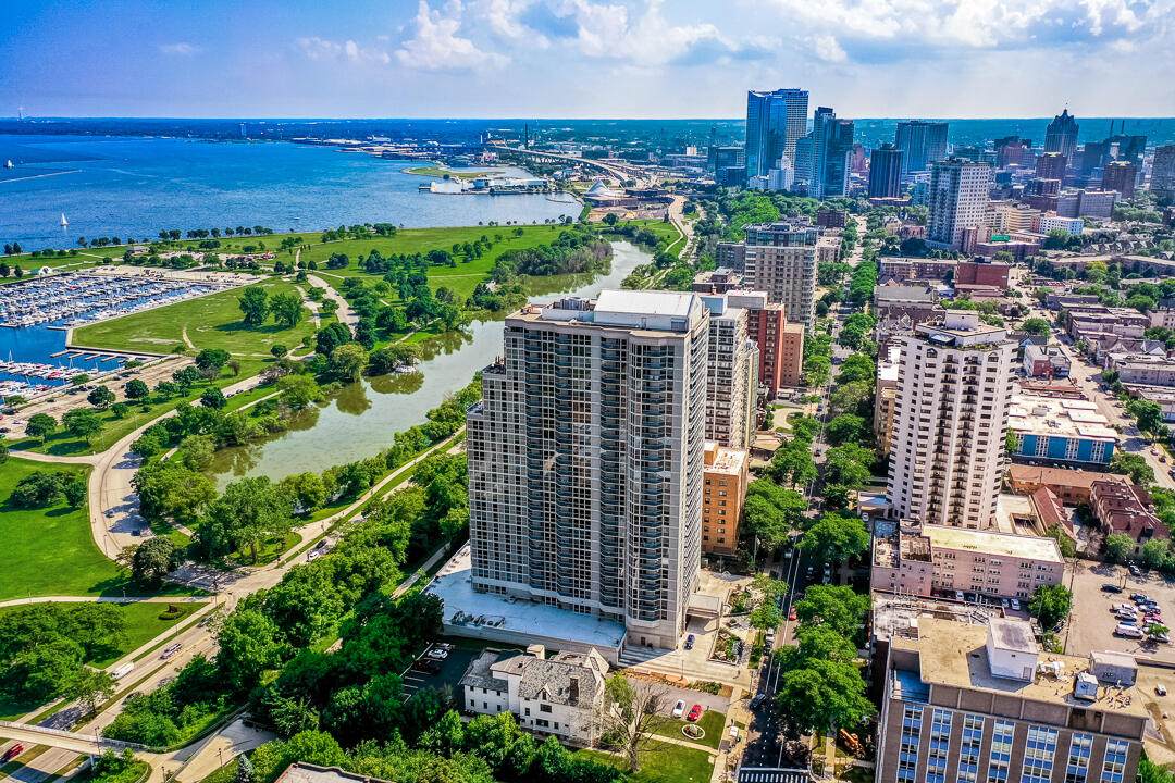 https://bt-photos.global.ssl.fastly.net/milwaukee/orig_boomver_2_1955245-2.jpg