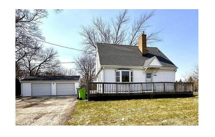 1112 Fancher Rd - Photo 1