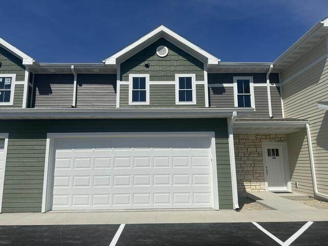 204 Settlers Dr - Photo 1