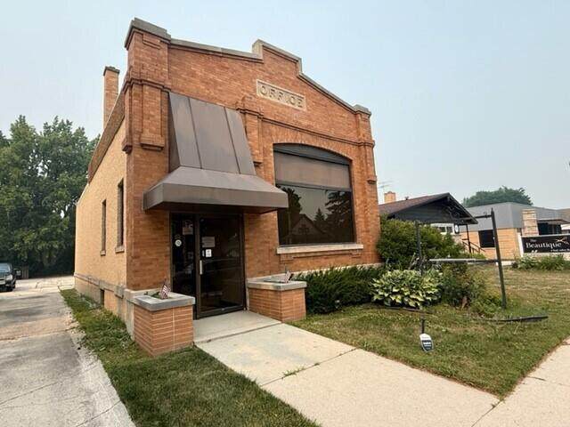 1828 Wisconsin Ave - Photo 1
