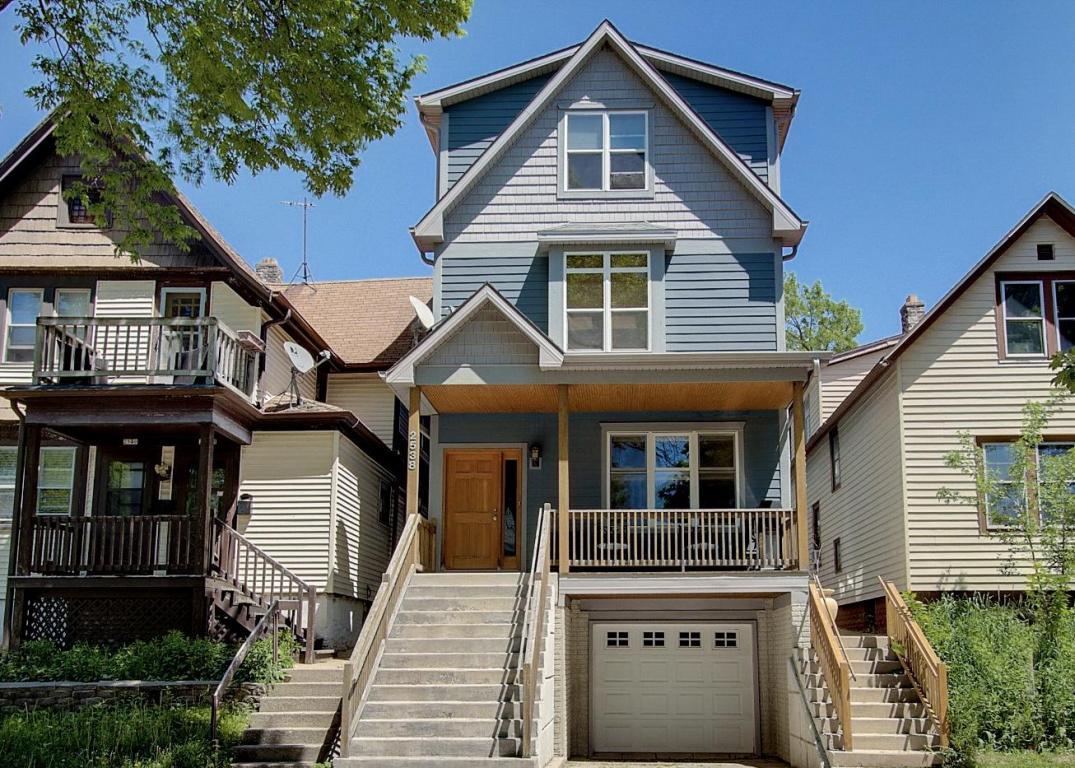 2536 Bartlett Ave - Photo 1