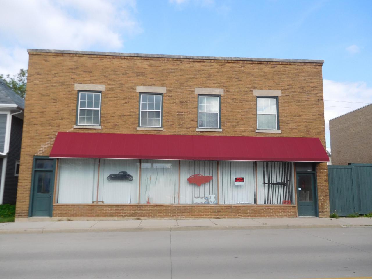 919 Main St - Photo 1