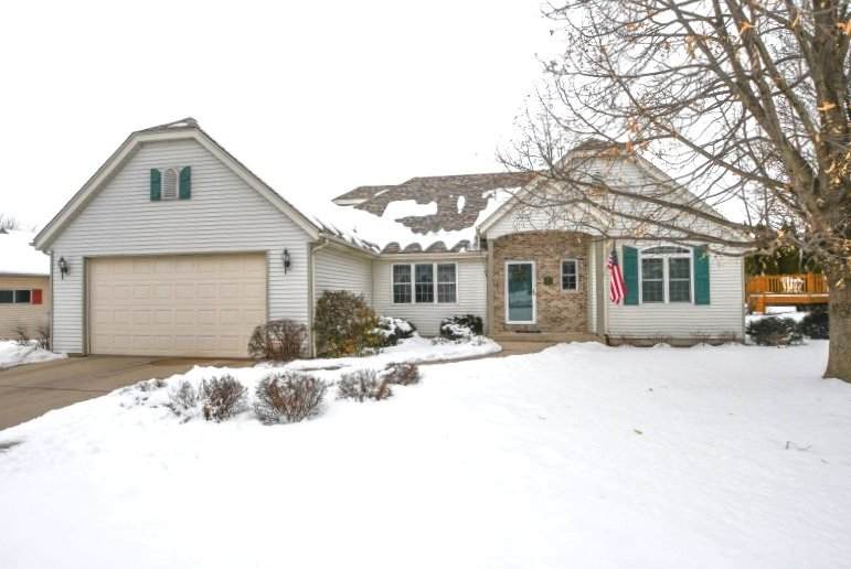 806 Winnebago Way - Photo 1