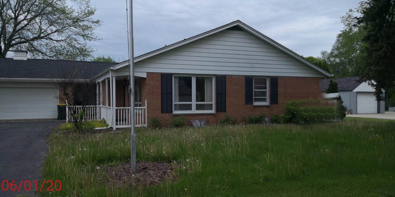 201 Clay St - Photo 1