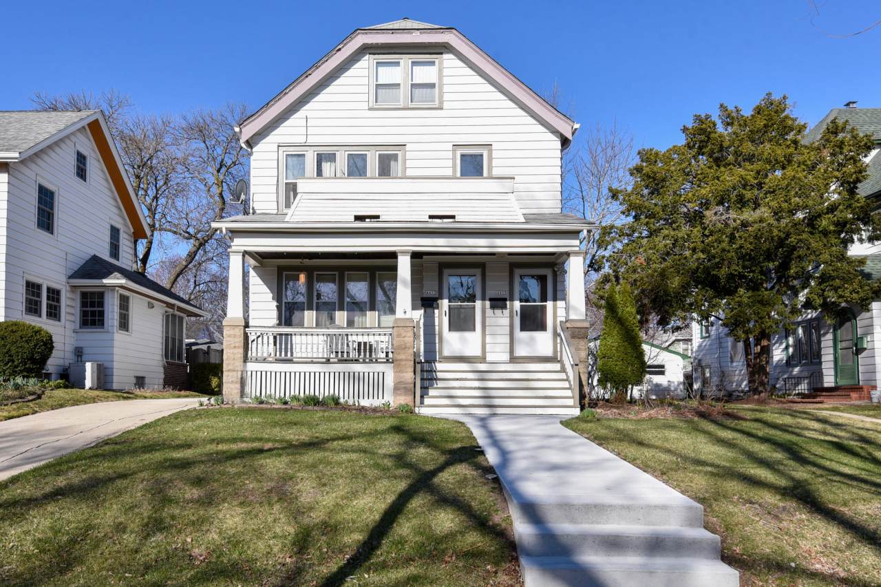 4453 Murray Ave - Photo 1