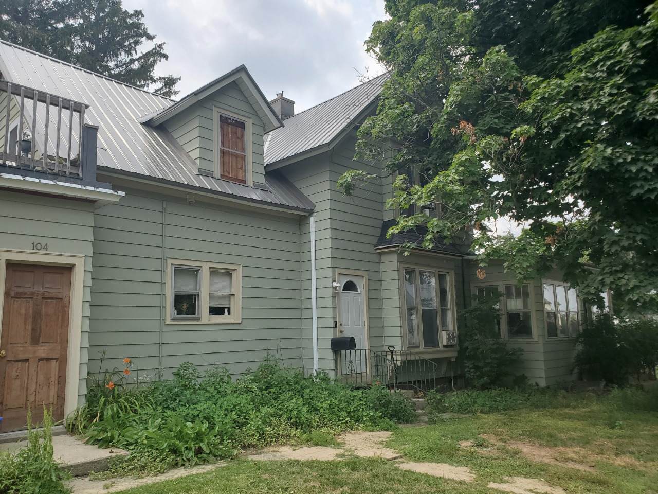 104 Terrace St - Photo 1