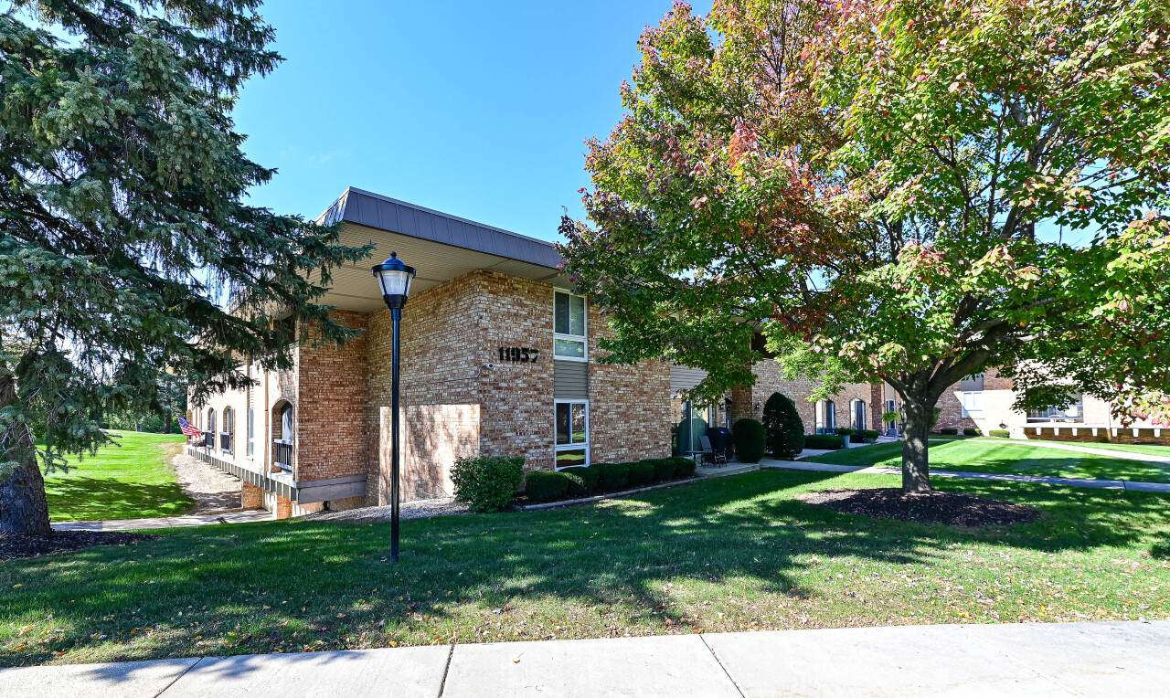 11957 Appleton Ave - Photo 1