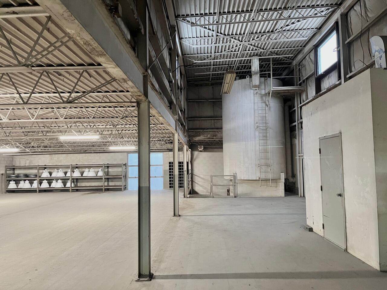 1411 6th Ave - Photo 1