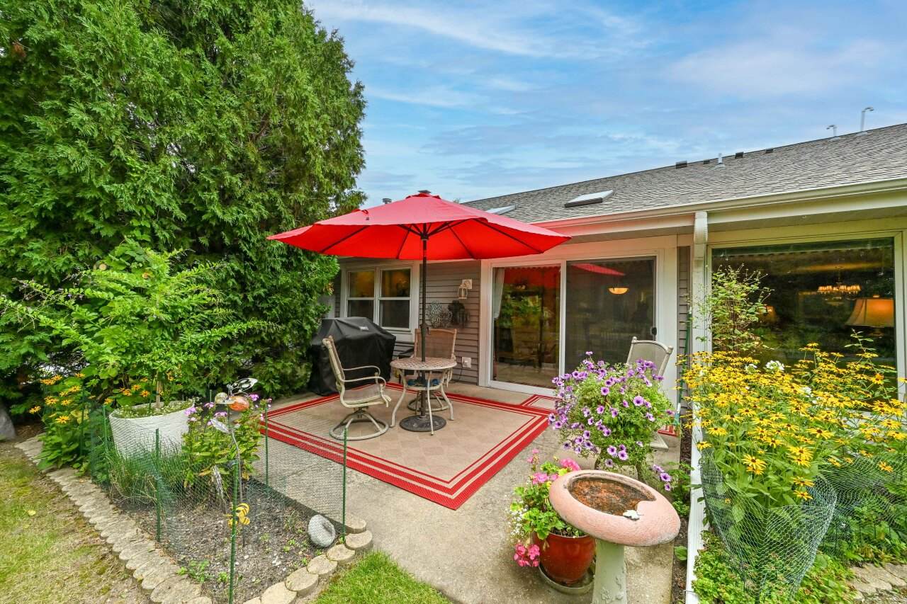 7213 Mequon Square Dr - Photo 1