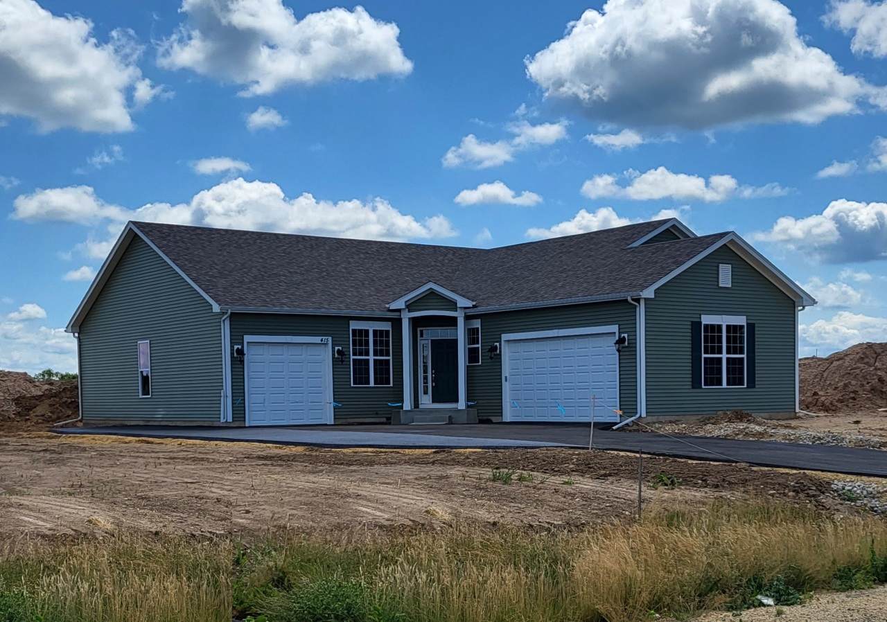 403 Kensington Ct - Photo 1