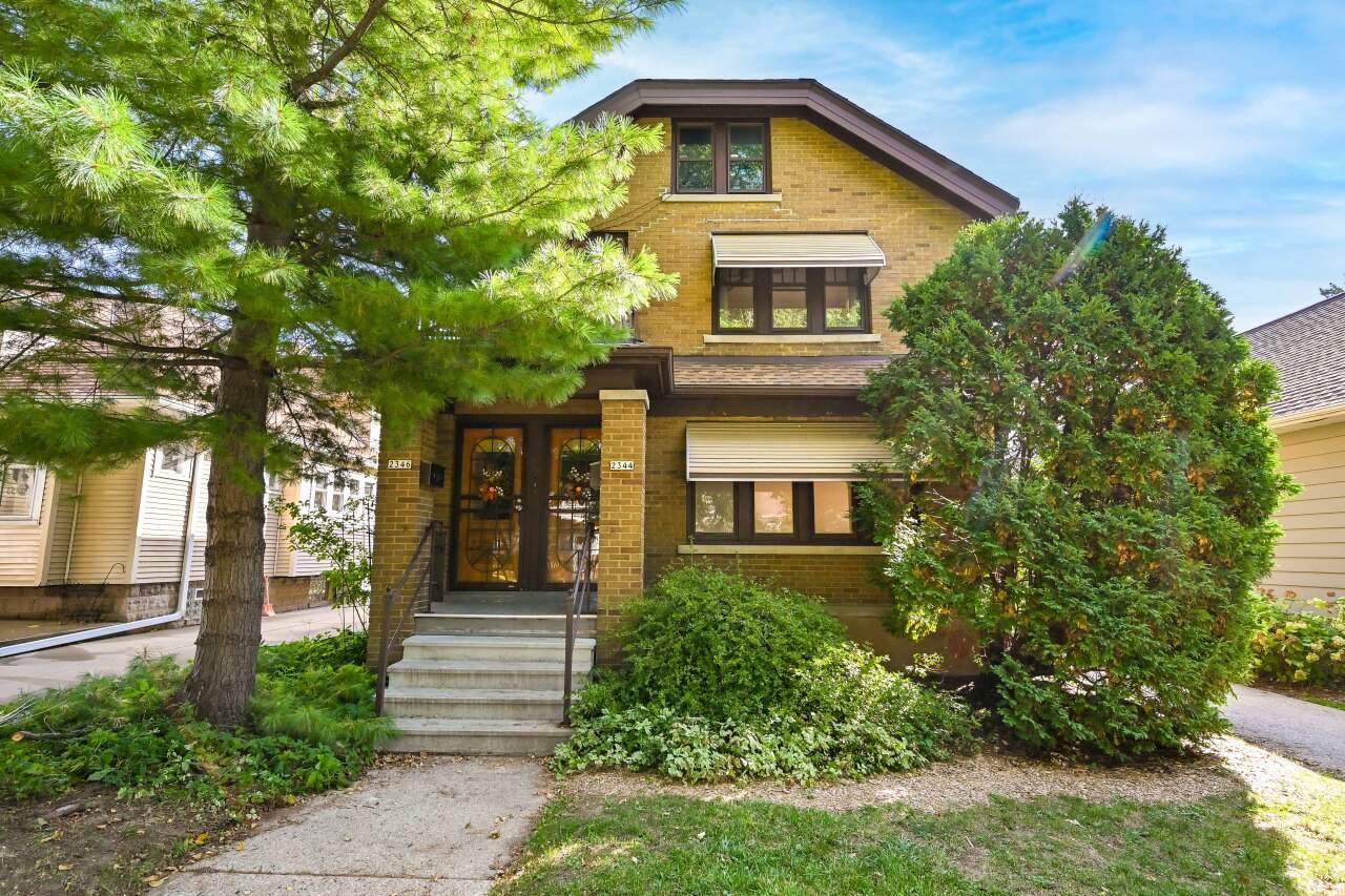 2344 68th St - Photo 1