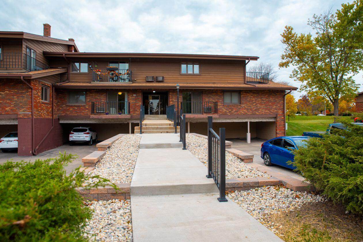 3965 84th St - Photo 1