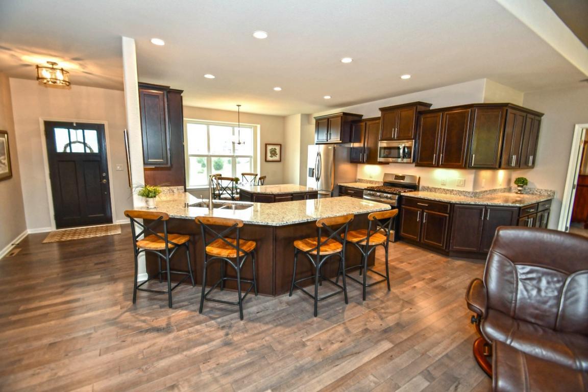 W354N5303 Lighthouse Ln - Photo 1