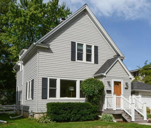 5151 Diversey Blvd - Photo 1